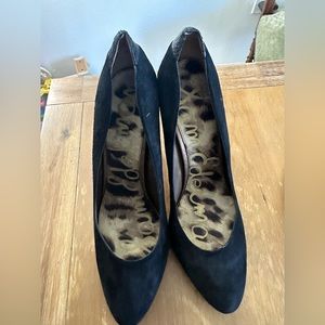 Sam Edelman chic black Heels - perfect for all events!
